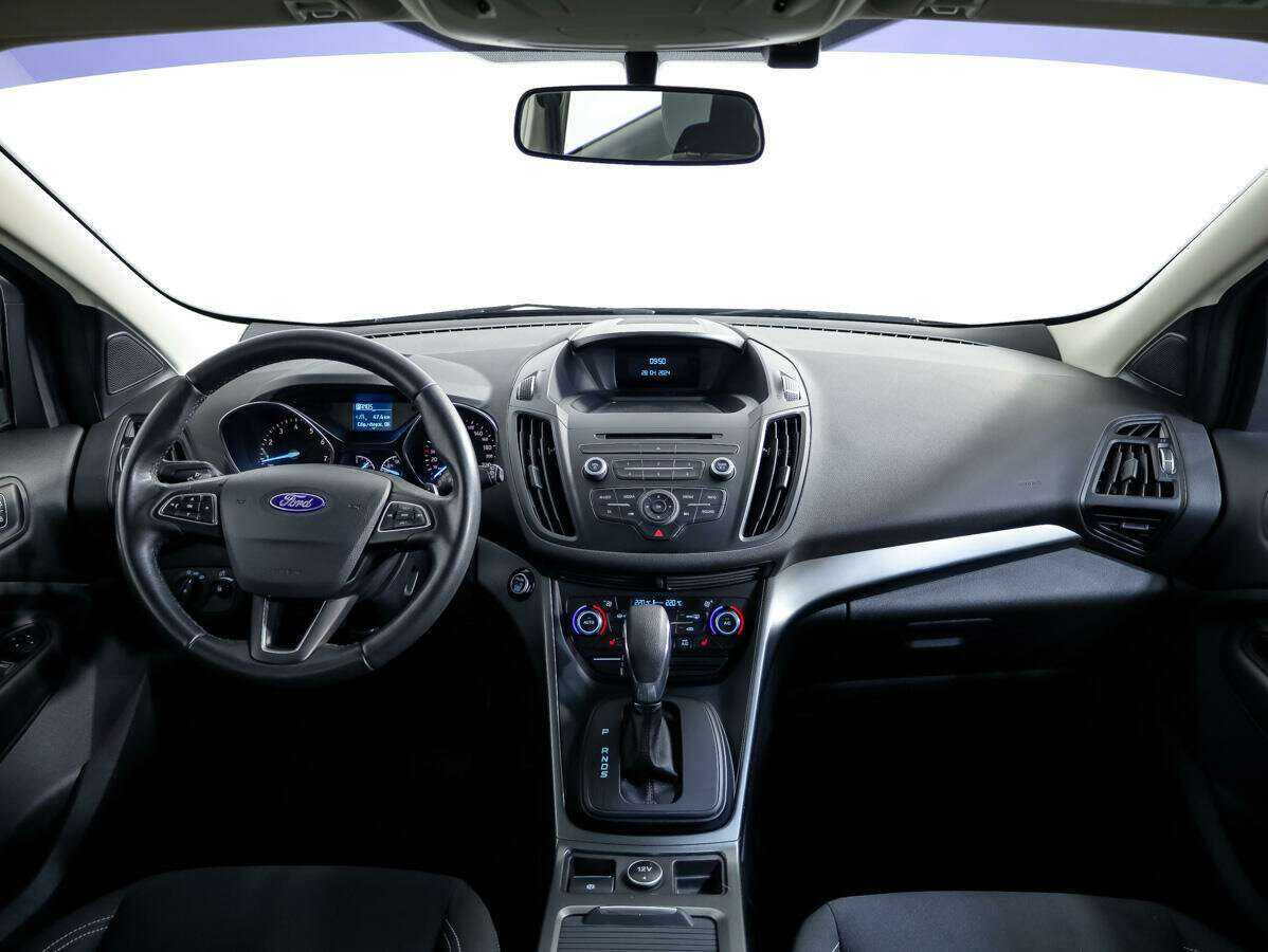 Купить Ford Kuga с пробегом. Фото: #8