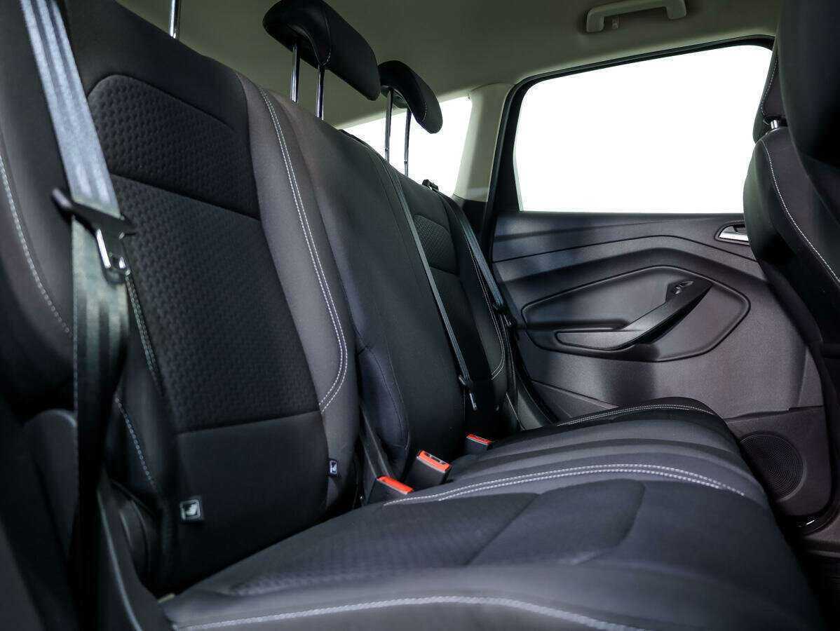 Купить Ford Kuga с пробегом. Фото: #10