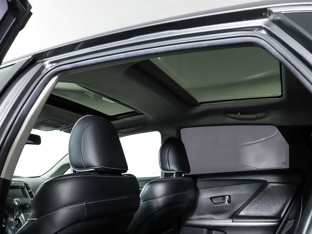Купить Toyota Venza с пробегом. Фото: #11