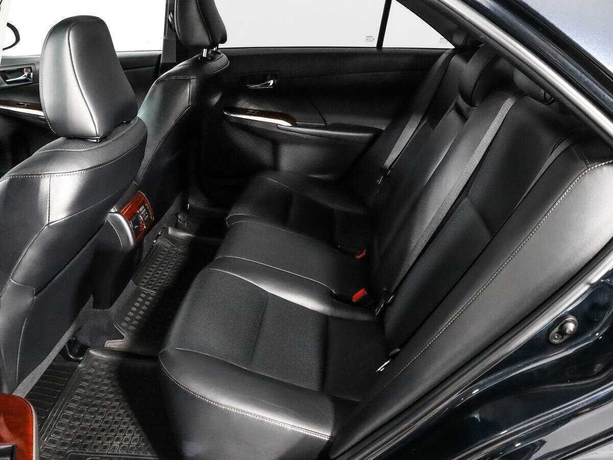 Купить Toyota Camry с пробегом. Фото: #11