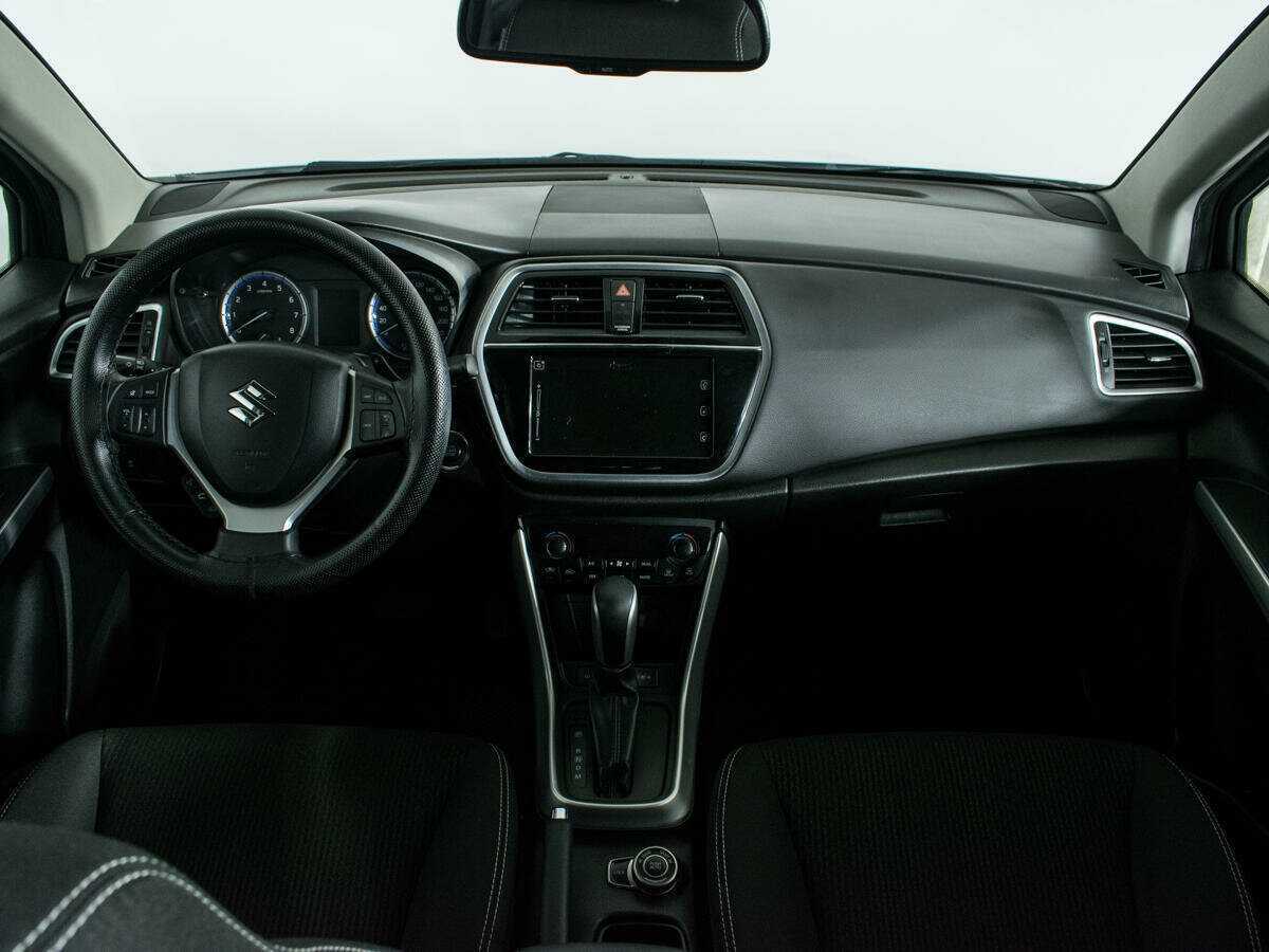 Купить Suzuki SX4 с пробегом. Фото: #11