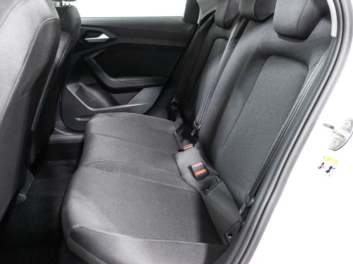 Купить Audi A1 с пробегом. Фото: #9