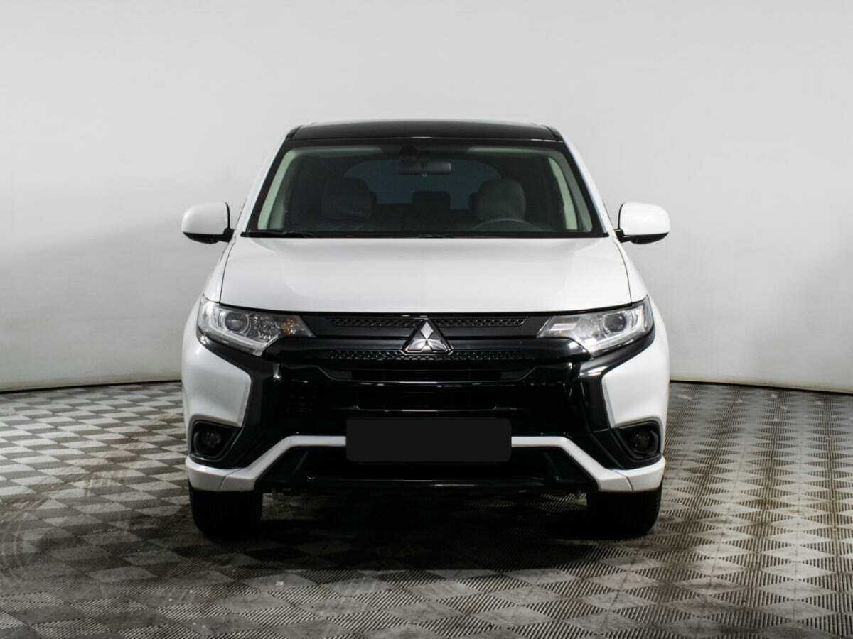 Купить Mitsubishi Outlander с пробегом. Фото: #1