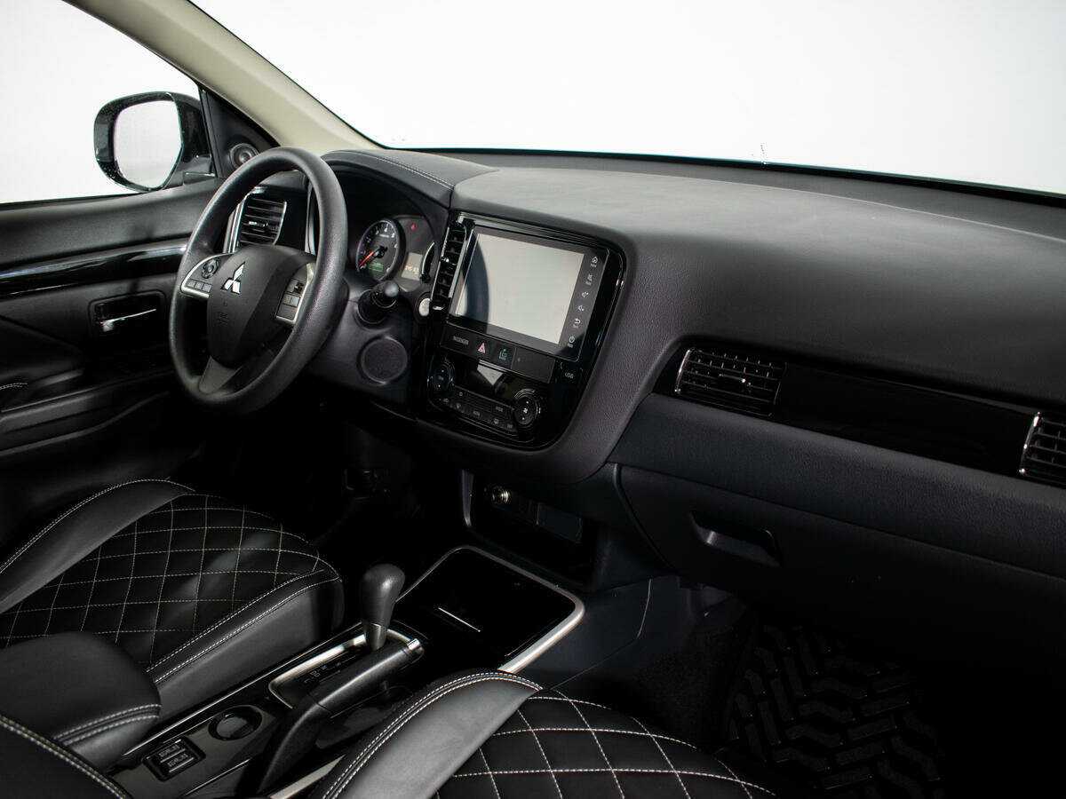 Купить Mitsubishi Outlander с пробегом. Фото: #7