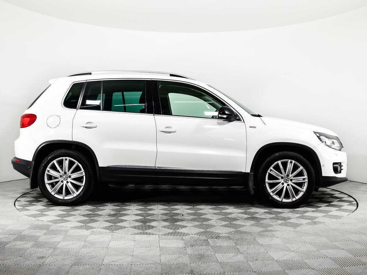 Купить Volkswagen Tiguan с пробегом. Фото: #3