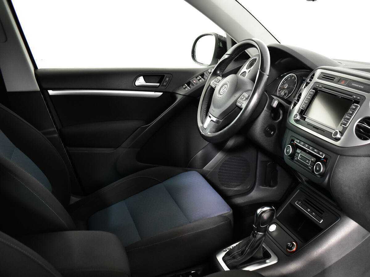 Купить Volkswagen Tiguan с пробегом. Фото: #8