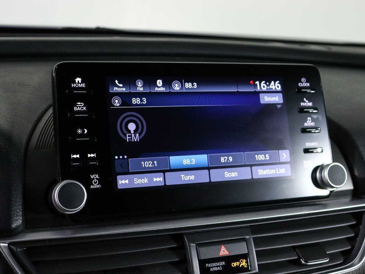 Купить Honda Accord с пробегом. Фото: #18