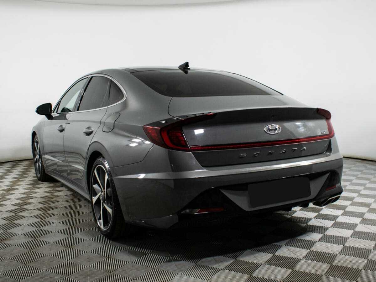 Купить Hyundai Sonata с пробегом. Фото: #4