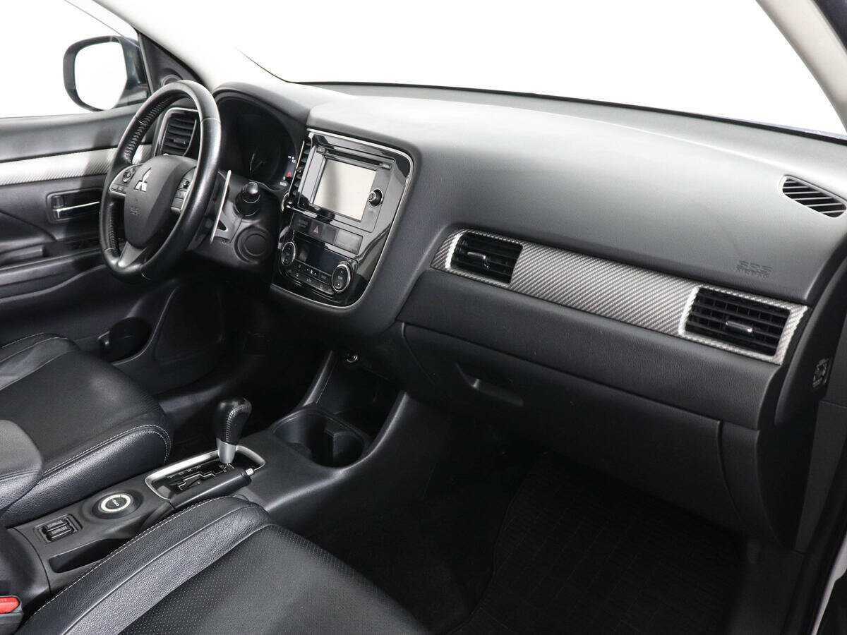Купить Mitsubishi Outlander с пробегом. Фото: #9