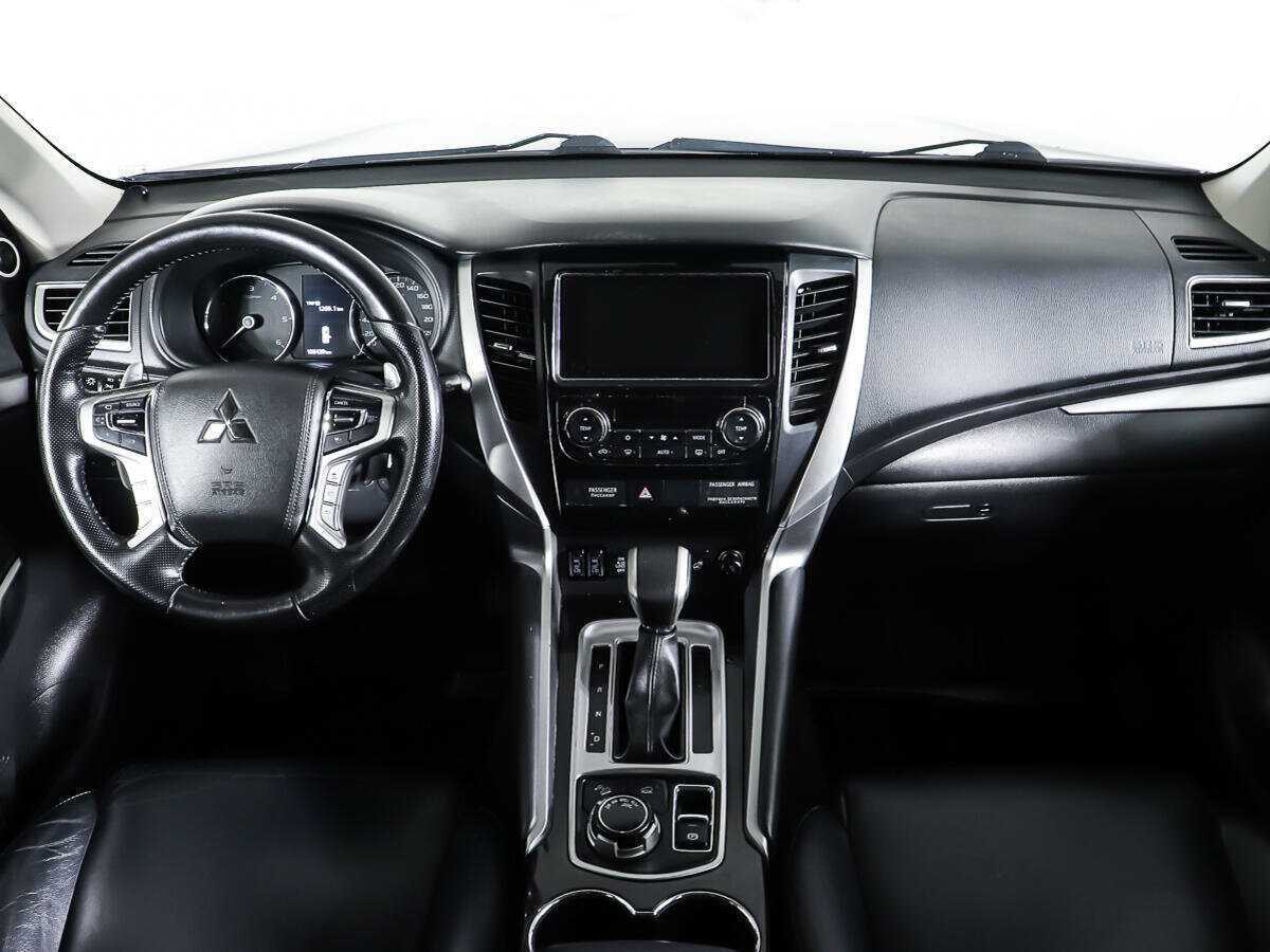 Купить Mitsubishi Pajero Sport с пробегом. Фото: #10