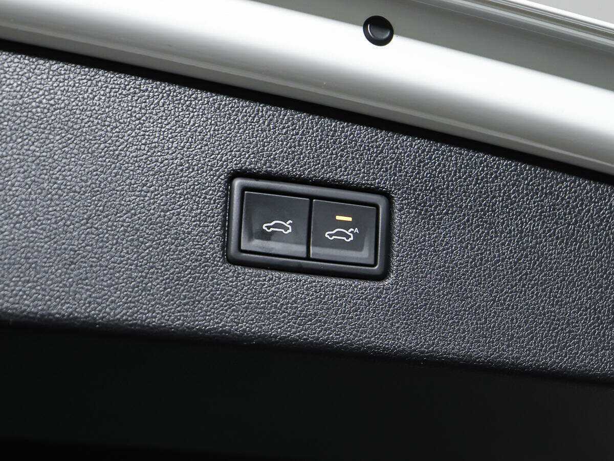 Купить Volkswagen Tiguan с пробегом. Фото: #22