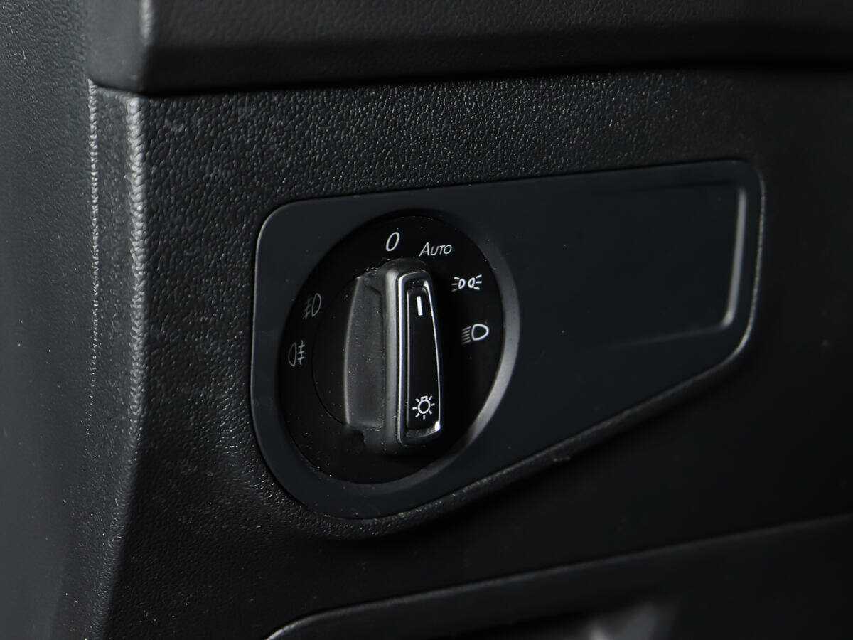 Купить Volkswagen Tiguan с пробегом. Фото: #16