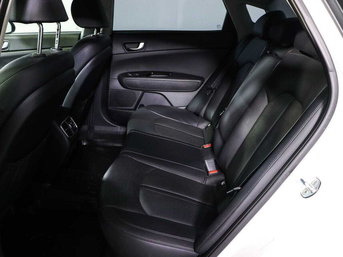 Купить Kia Optima с пробегом. Фото: #9