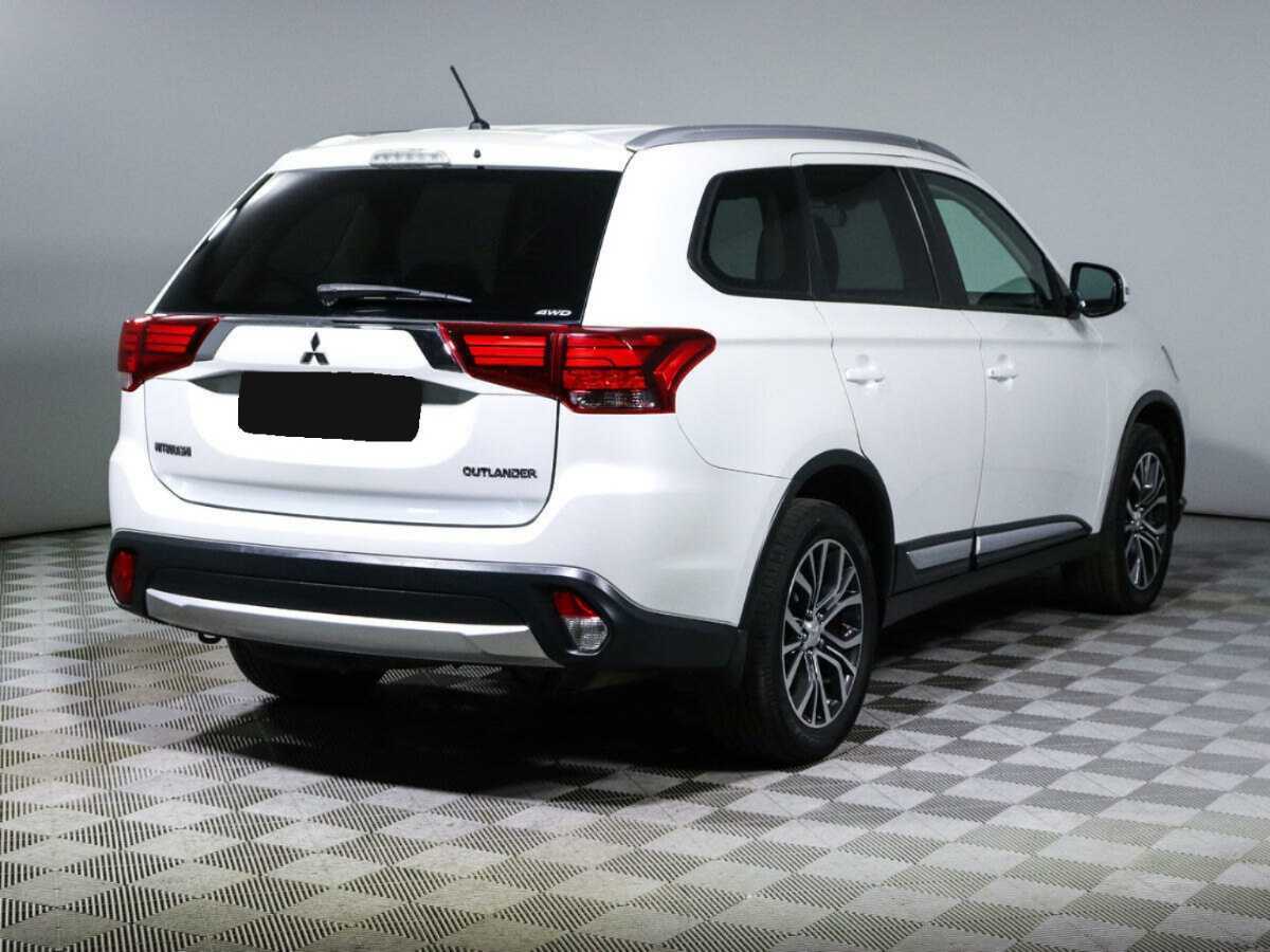 Купить Mitsubishi Outlander с пробегом. Фото: #3