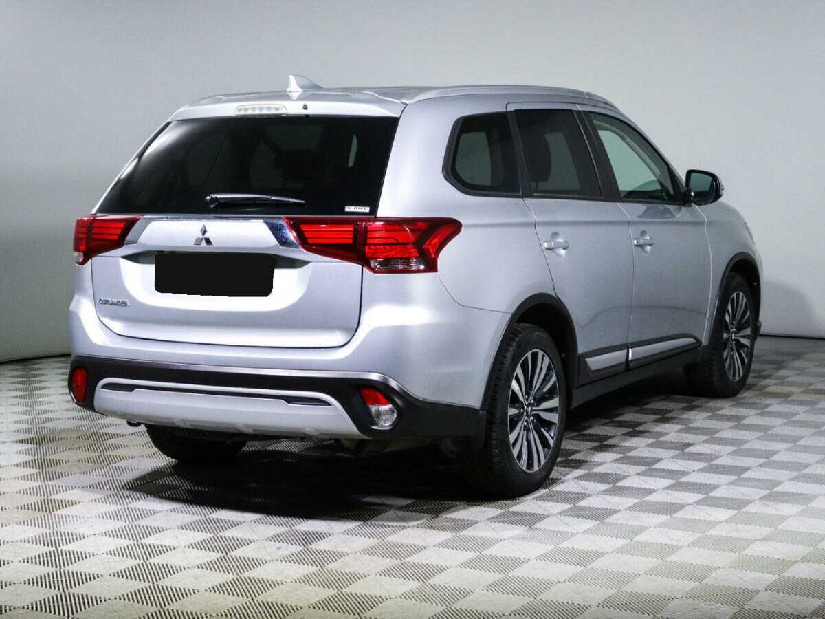 Купить Mitsubishi Outlander с пробегом. Фото: #3