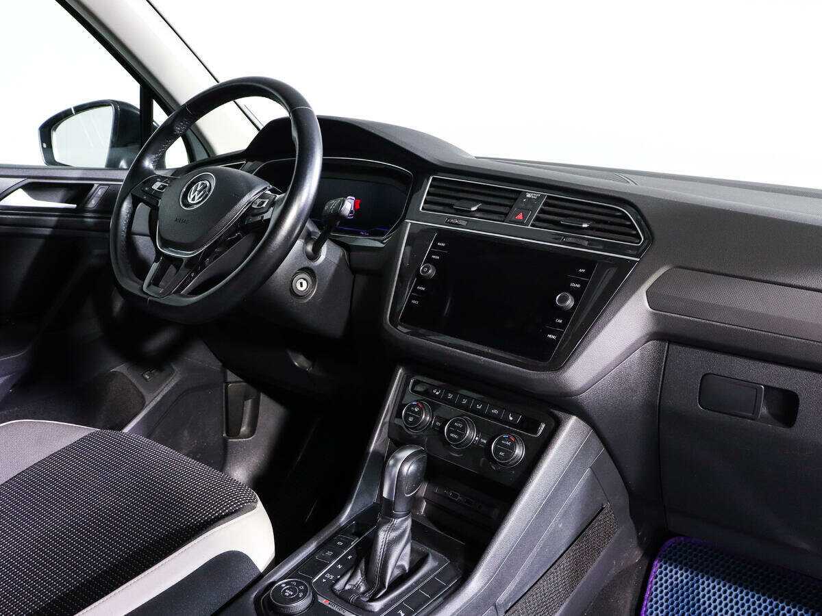 Купить Volkswagen Tiguan с пробегом. Фото: #8