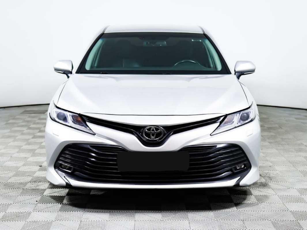 Купить Toyota Camry с пробегом. Фото: #1