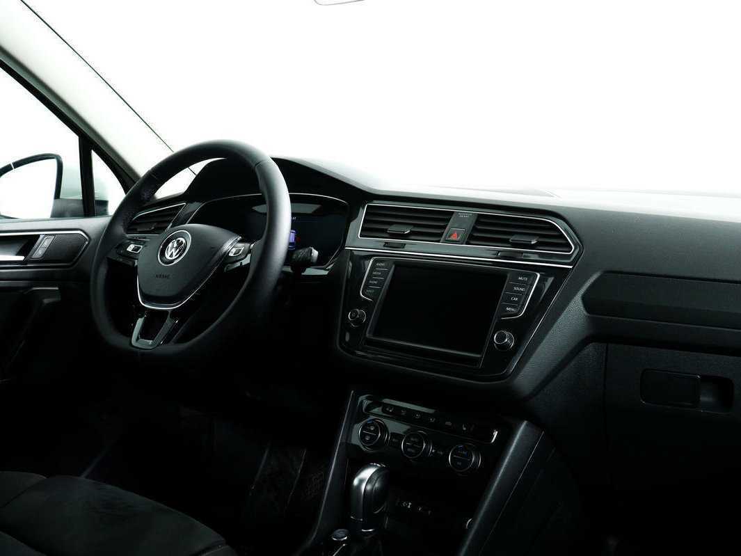 Купить Volkswagen Tiguan с пробегом. Фото: #8