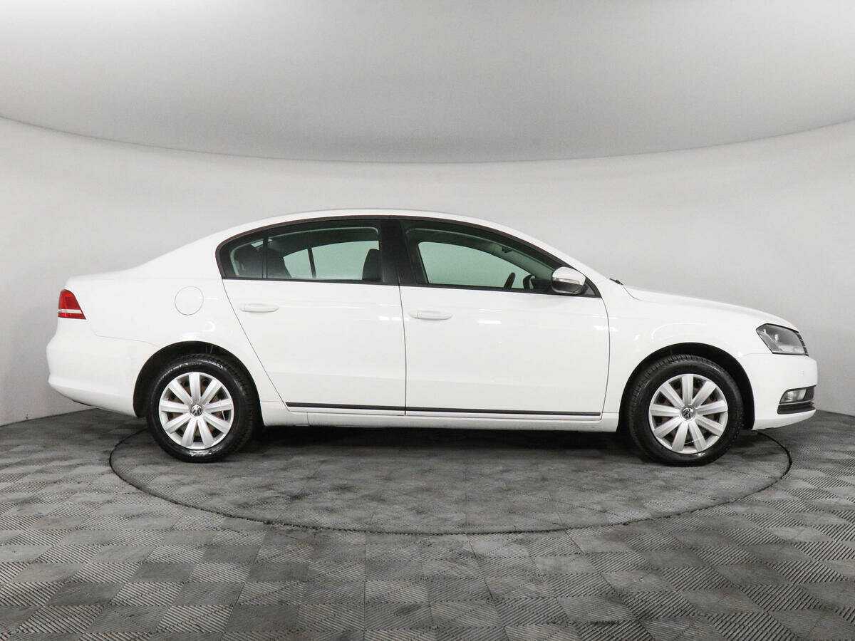 Купить Volkswagen Passat с пробегом. Фото: #3