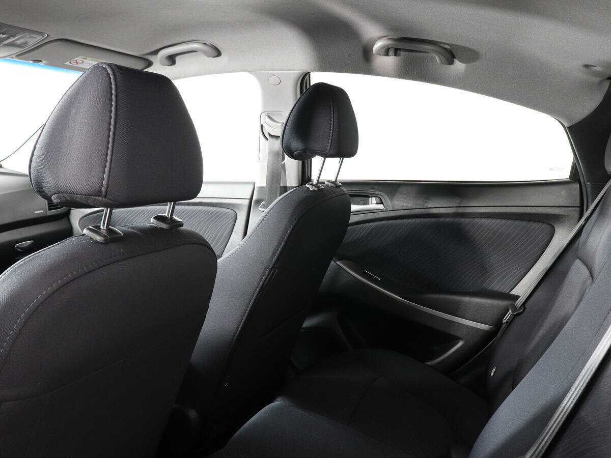 Купить Hyundai Solaris с пробегом. Фото: #10