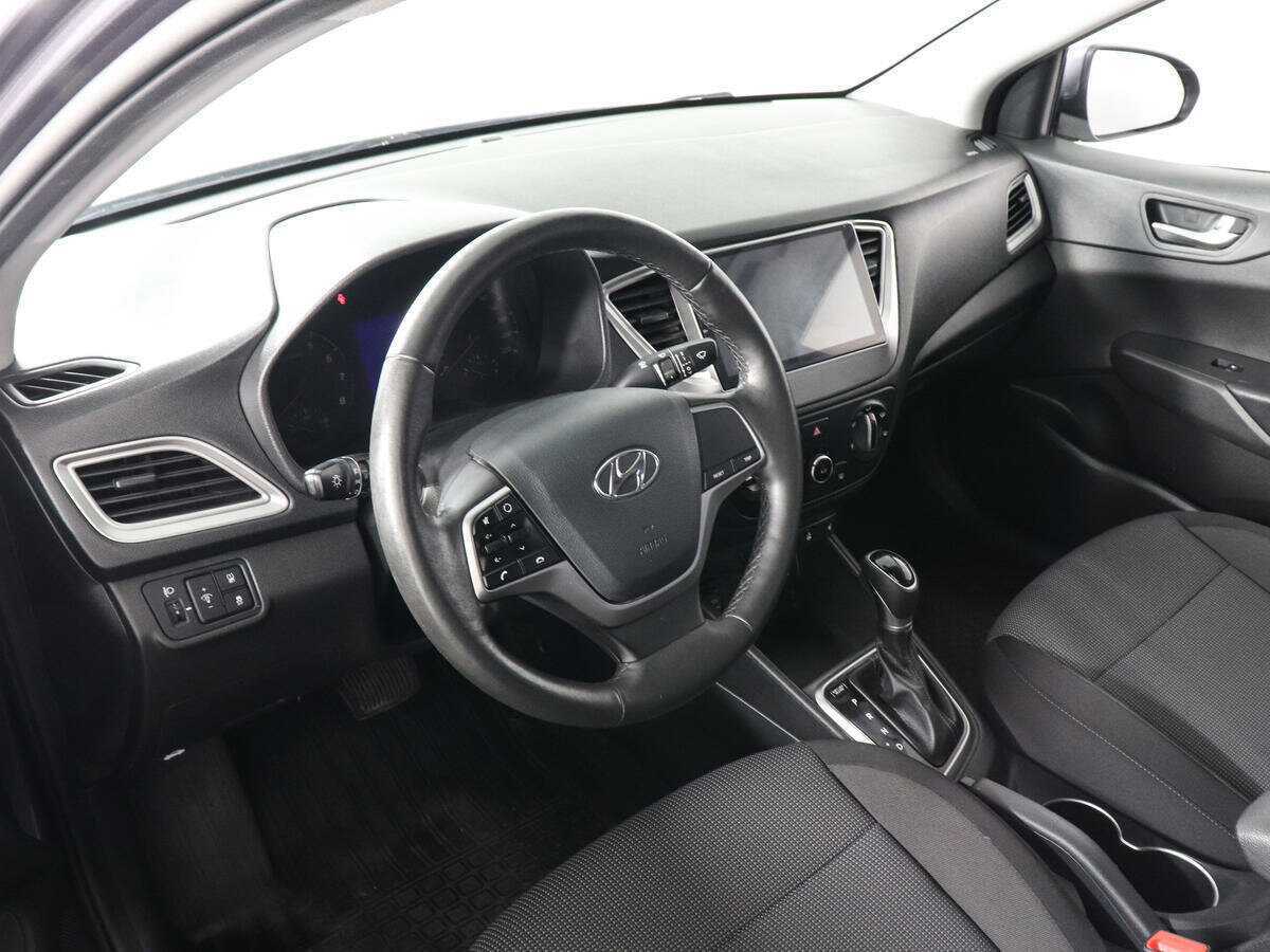 Купить Hyundai Solaris с пробегом. Фото: #6