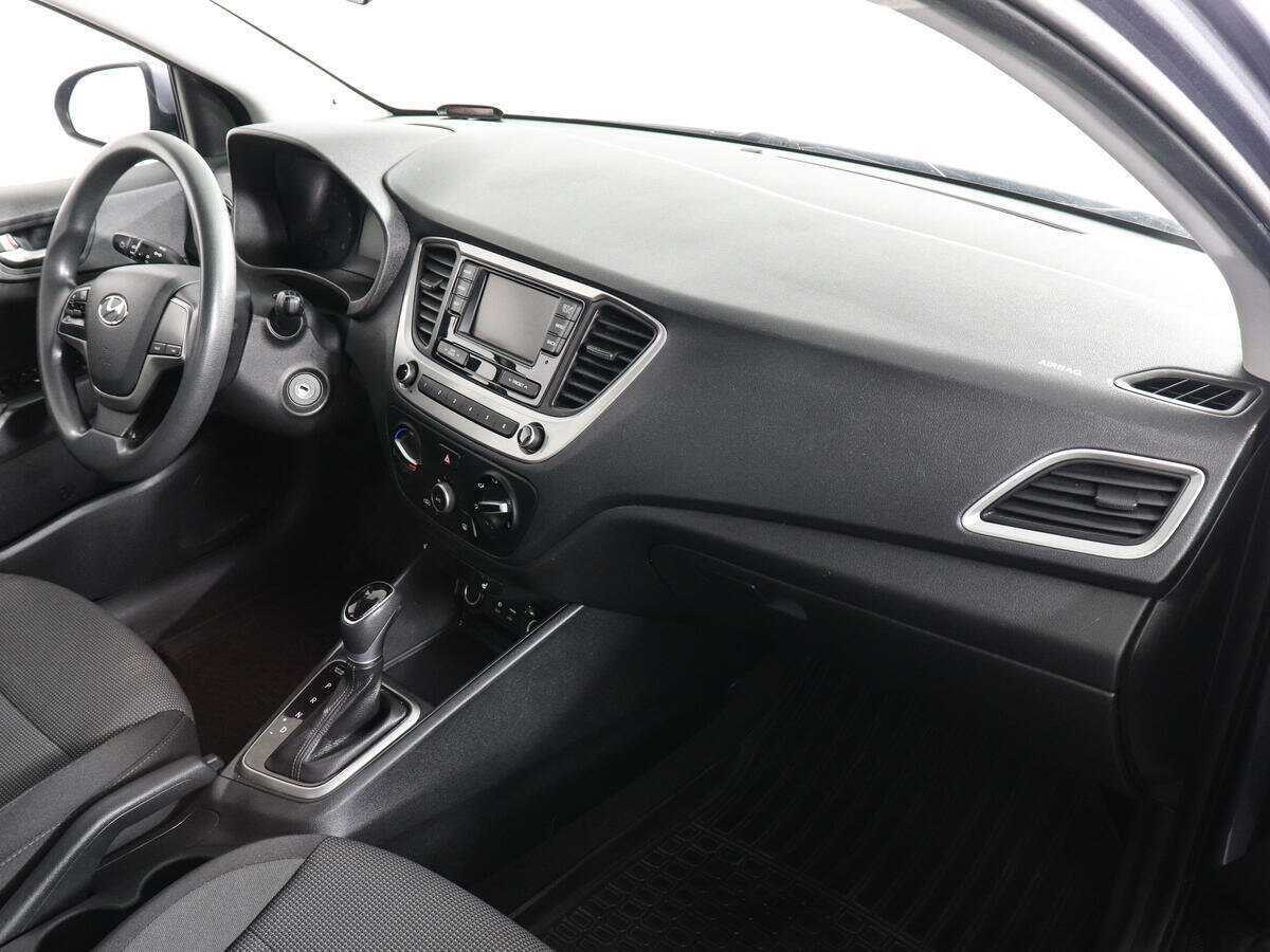 Купить Hyundai Solaris с пробегом. Фото: #9