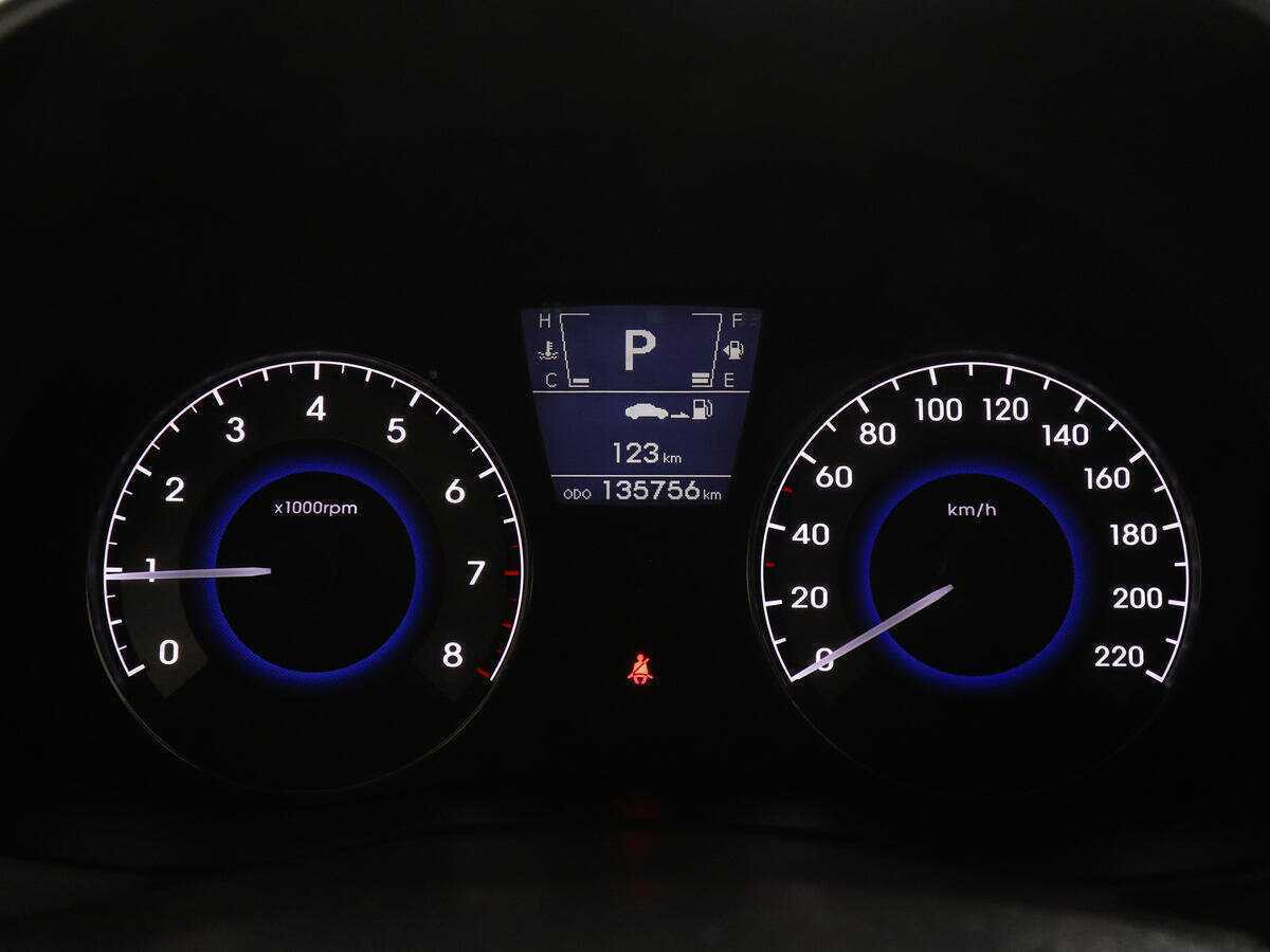 Купить Hyundai Solaris с пробегом. Фото: #10