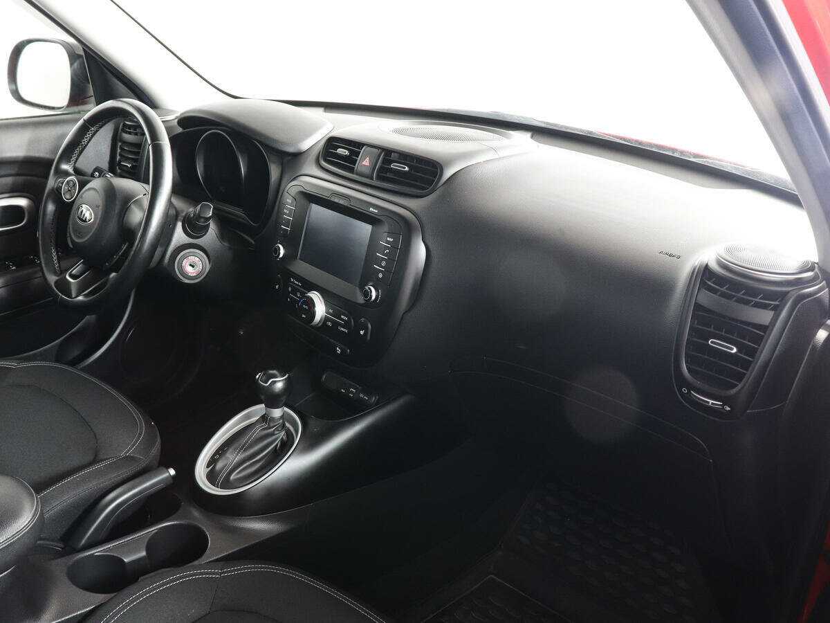 Купить Kia Soul с пробегом. Фото: #9