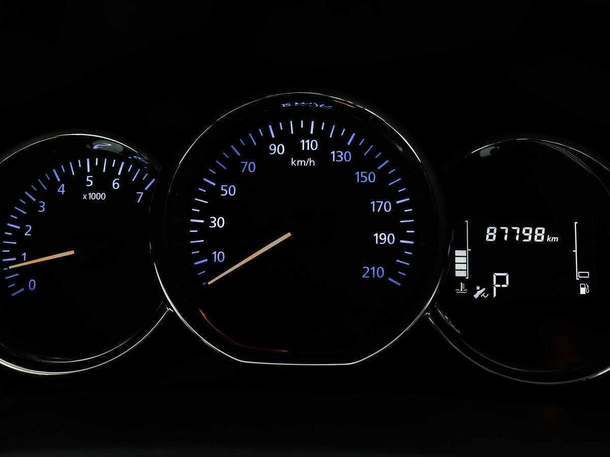 Купить Renault Logan с пробегом. Фото: #10