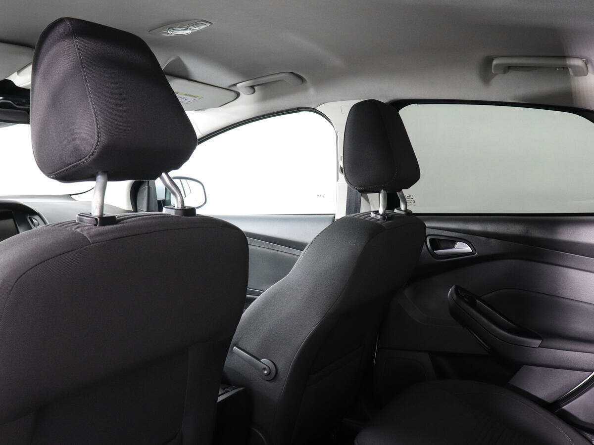 Купить Ford Focus с пробегом. Фото: #11