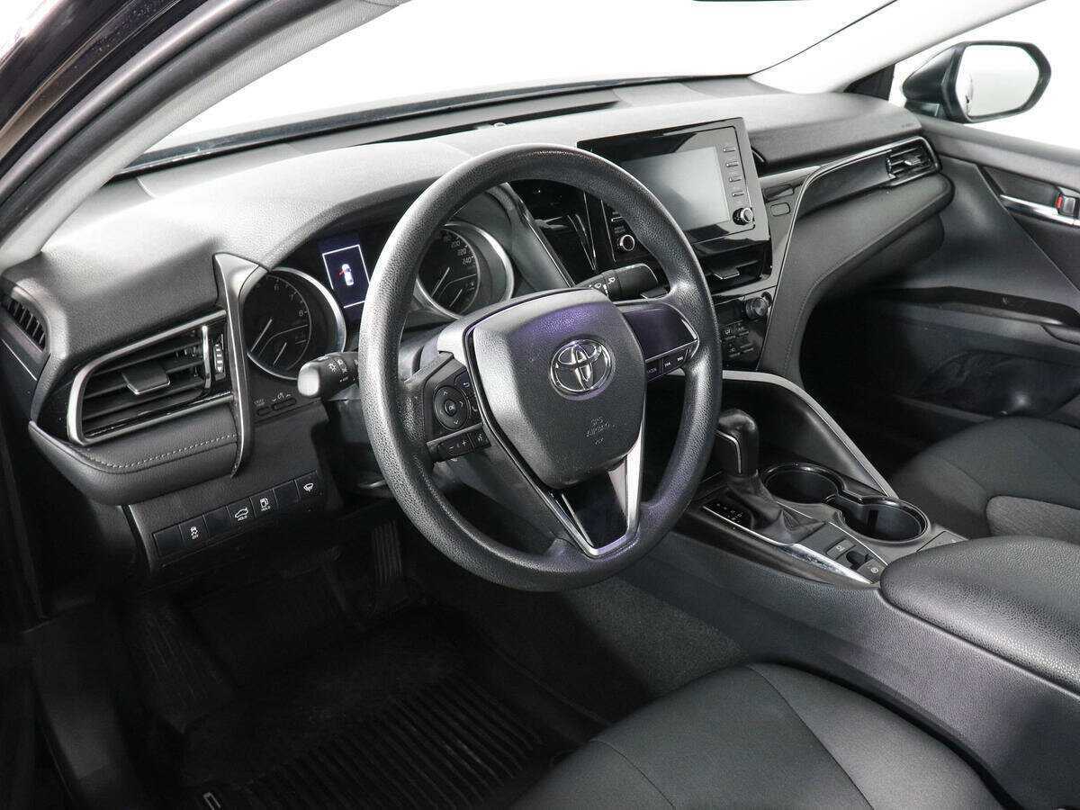 Купить Toyota Camry с пробегом. Фото: #8