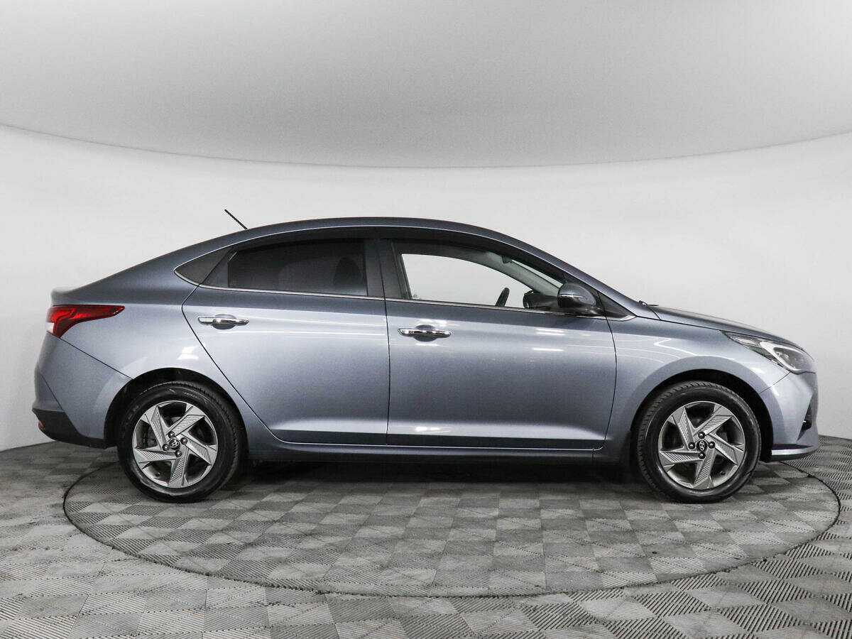 Купить Hyundai Solaris с пробегом. Фото: #3