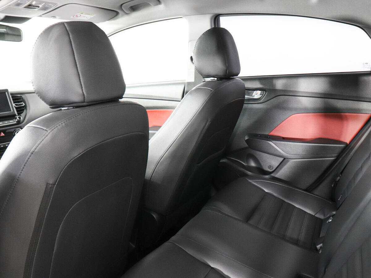 Купить Hyundai Solaris с пробегом. Фото: #11