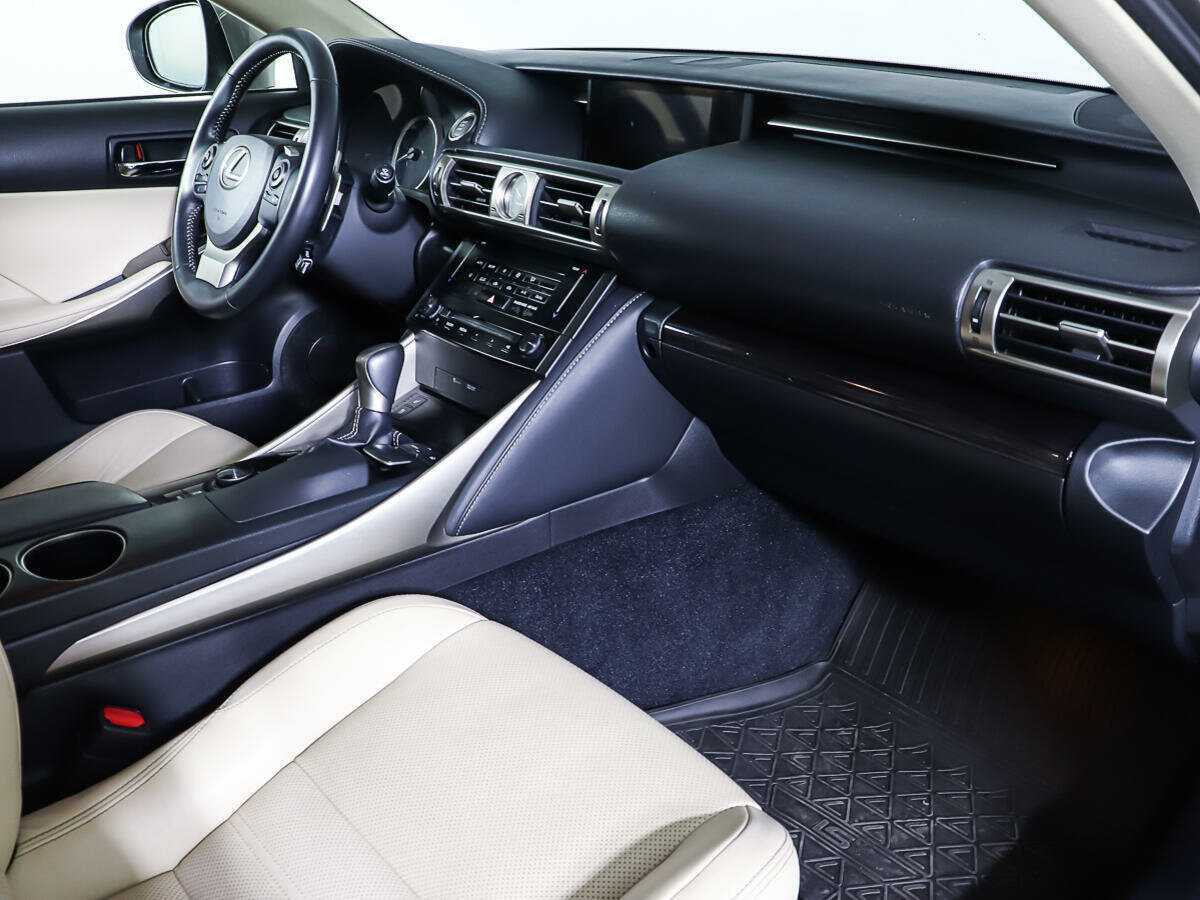Купить Lexus IS с пробегом. Фото: #8