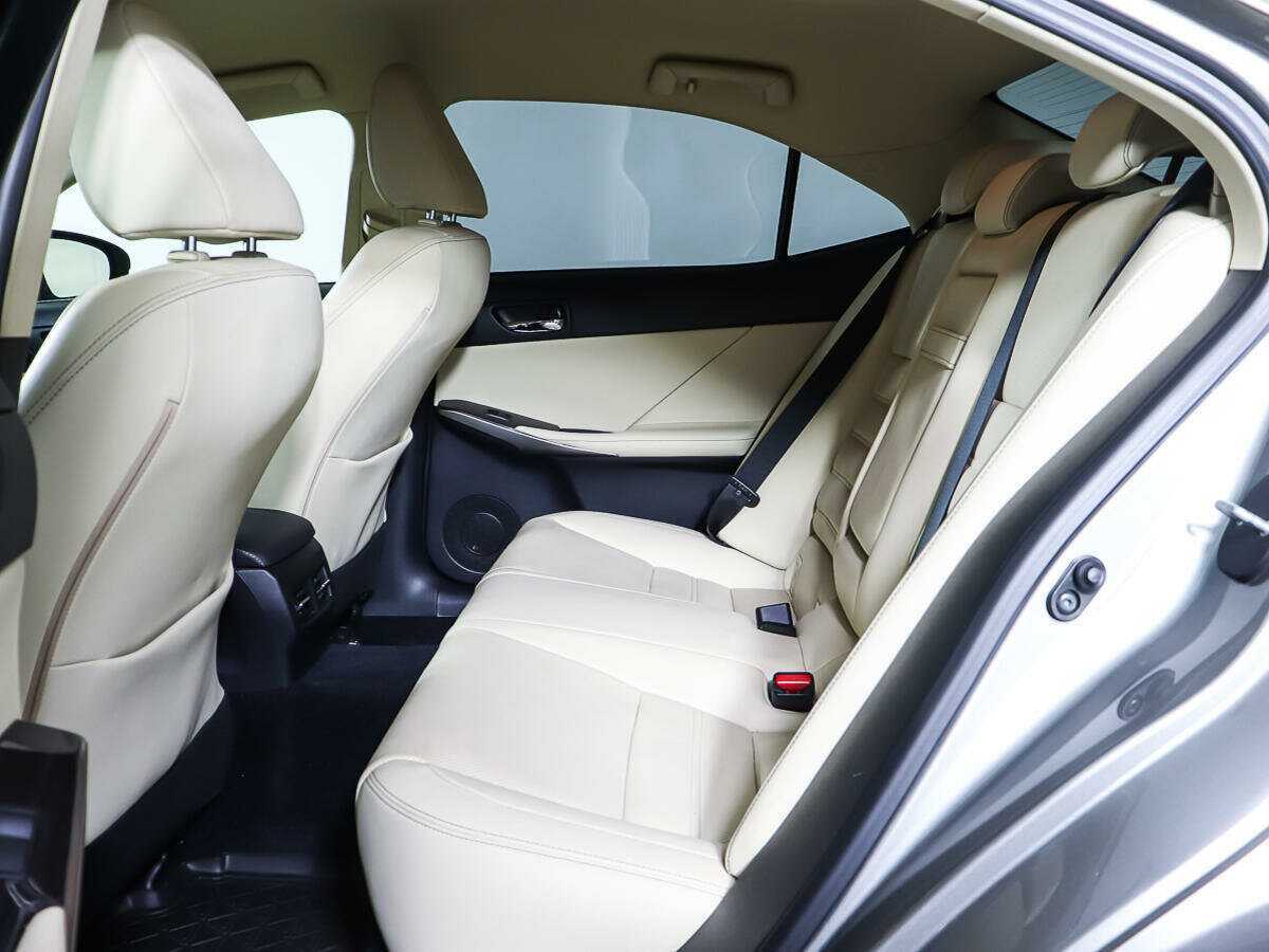 Купить Lexus IS с пробегом. Фото: #9