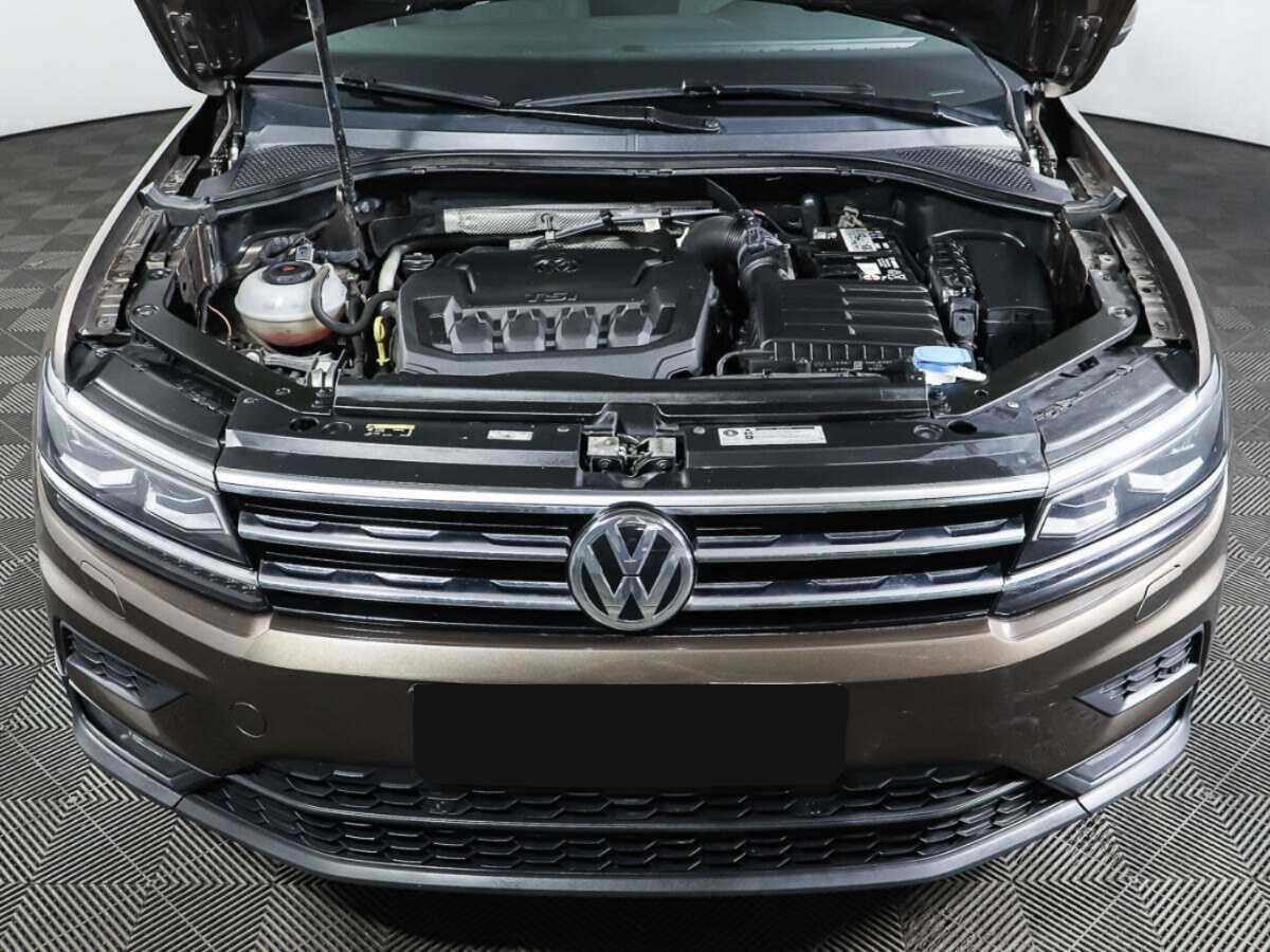 Купить Volkswagen Tiguan с пробегом. Фото: #8