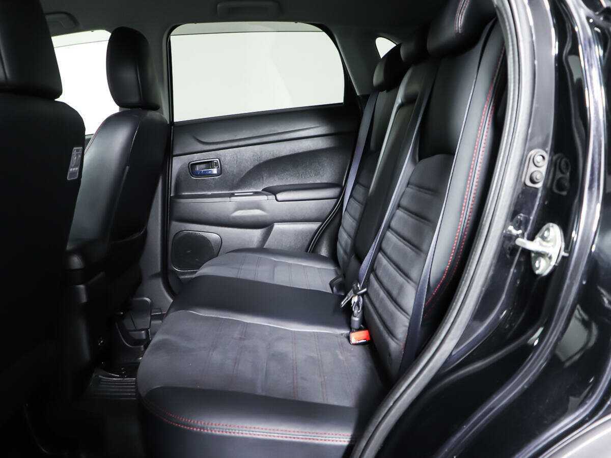 Купить Mitsubishi ASX с пробегом. Фото: #9