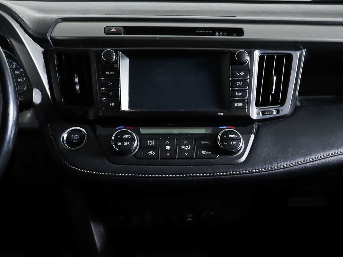 Купить Toyota RAV4 с пробегом. Фото: #13