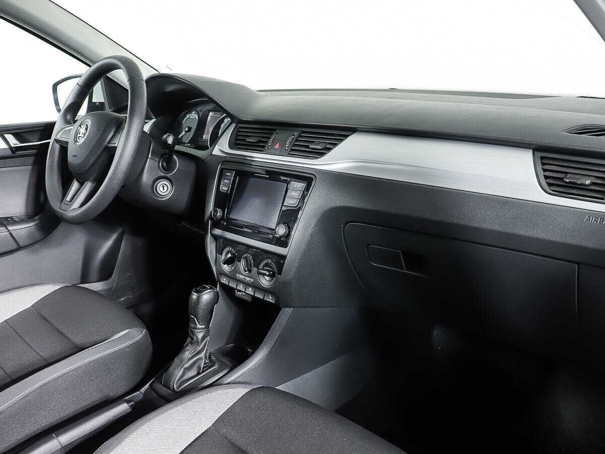 Купить Skoda Rapid с пробегом. Фото: #7