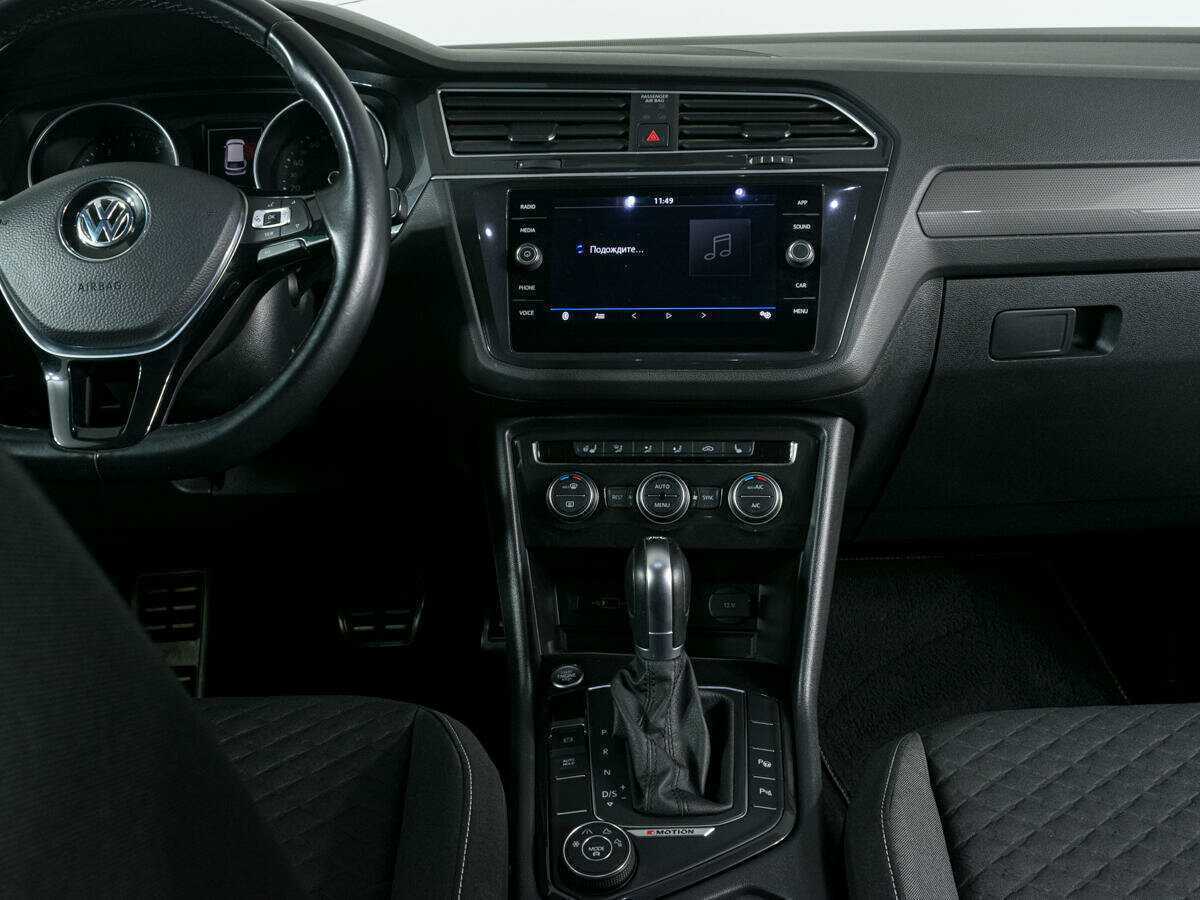 Купить Volkswagen Tiguan с пробегом. Фото: #9