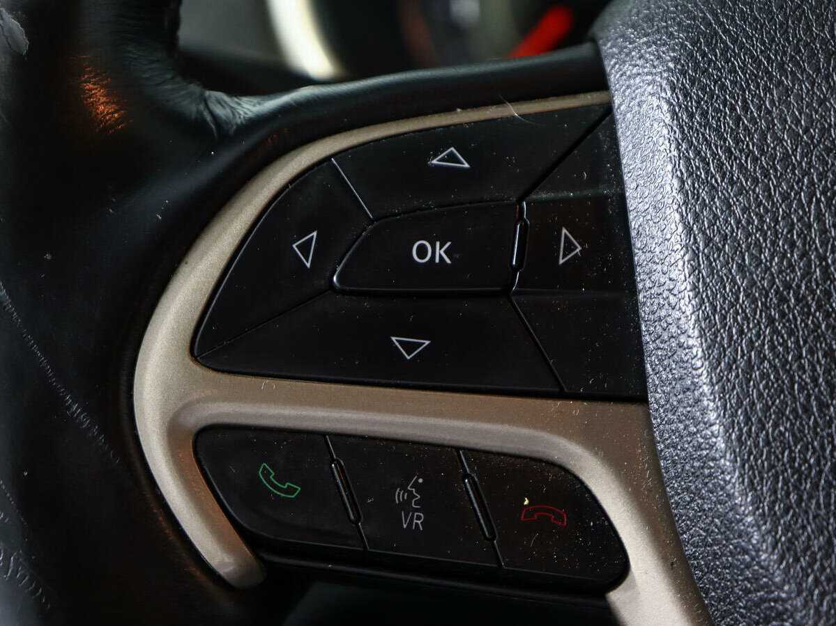 Купить Jeep Cherokee с пробегом. Фото: #13