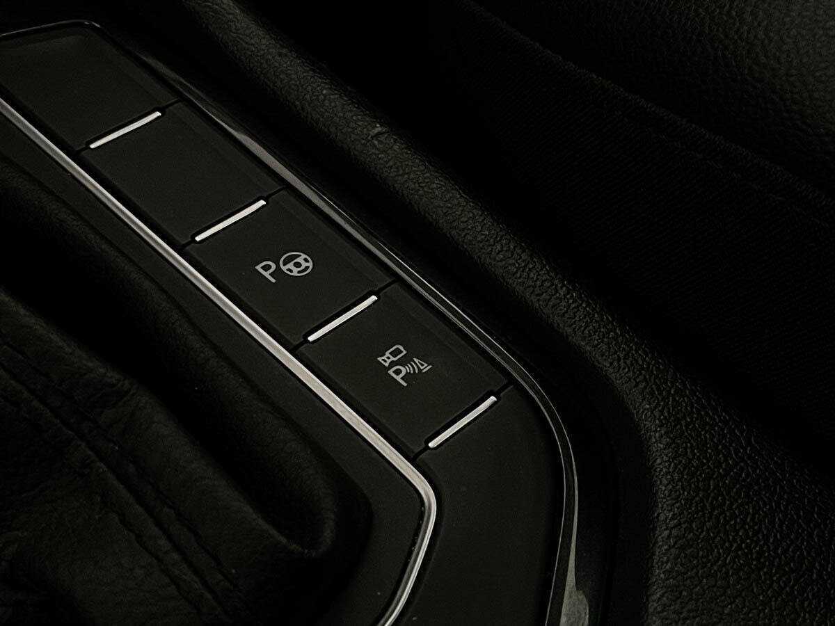 Купить Volkswagen Tiguan с пробегом. Фото: #15