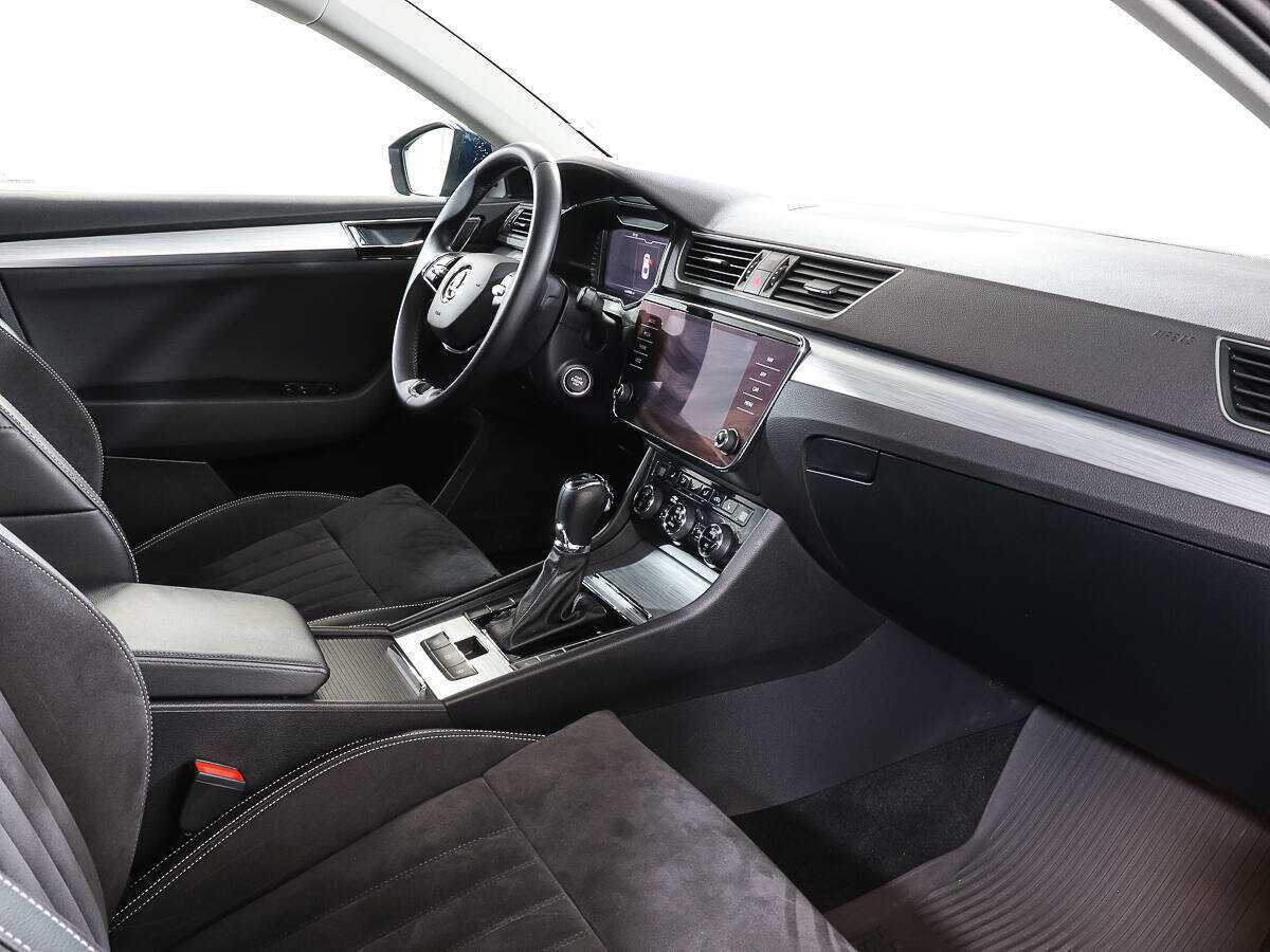 Купить Skoda Superb с пробегом. Фото: #8