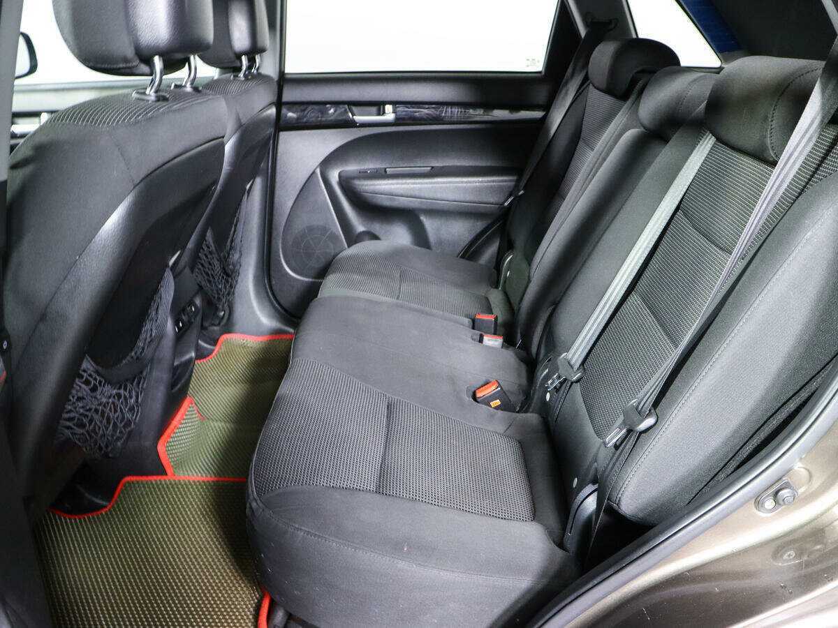 Купить Kia Sorento с пробегом. Фото: #9