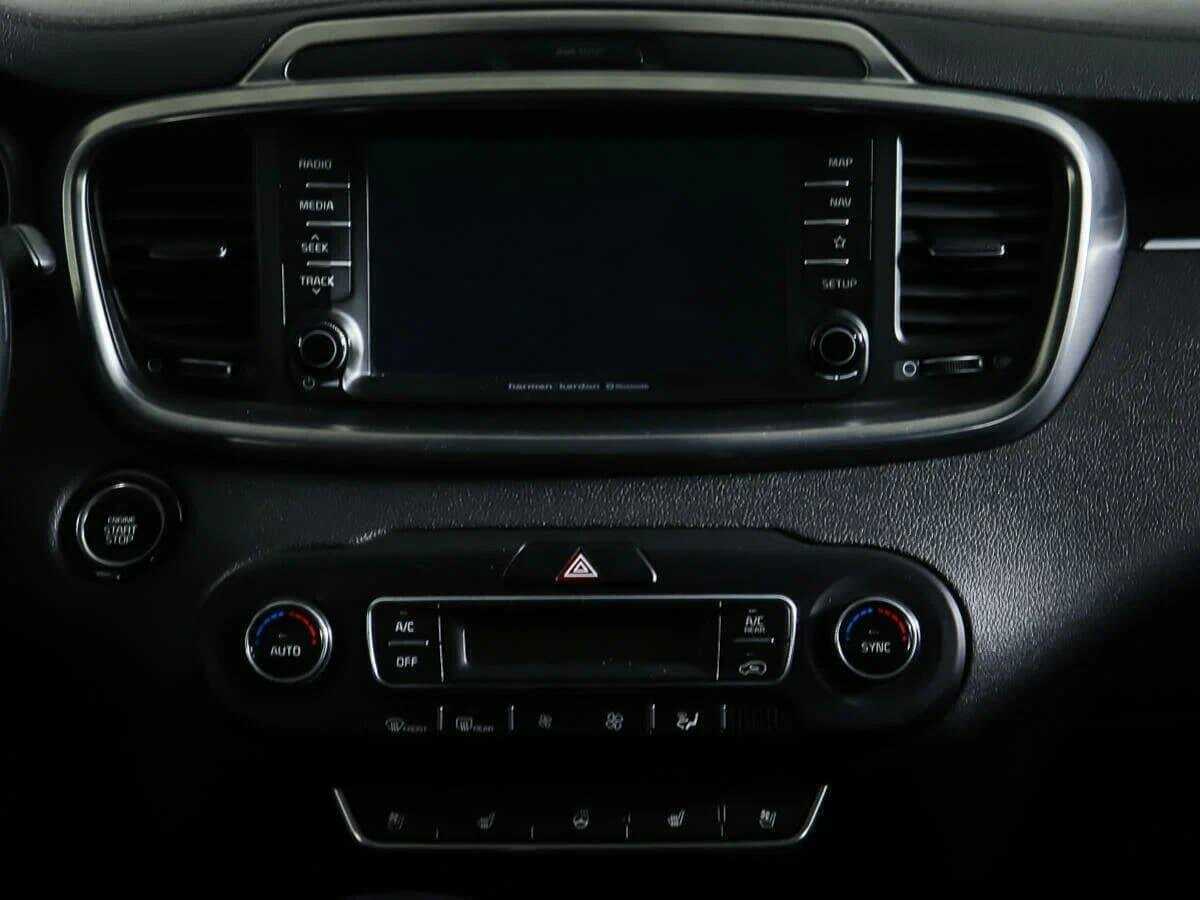 Купить Kia Sorento с пробегом. Фото: #12