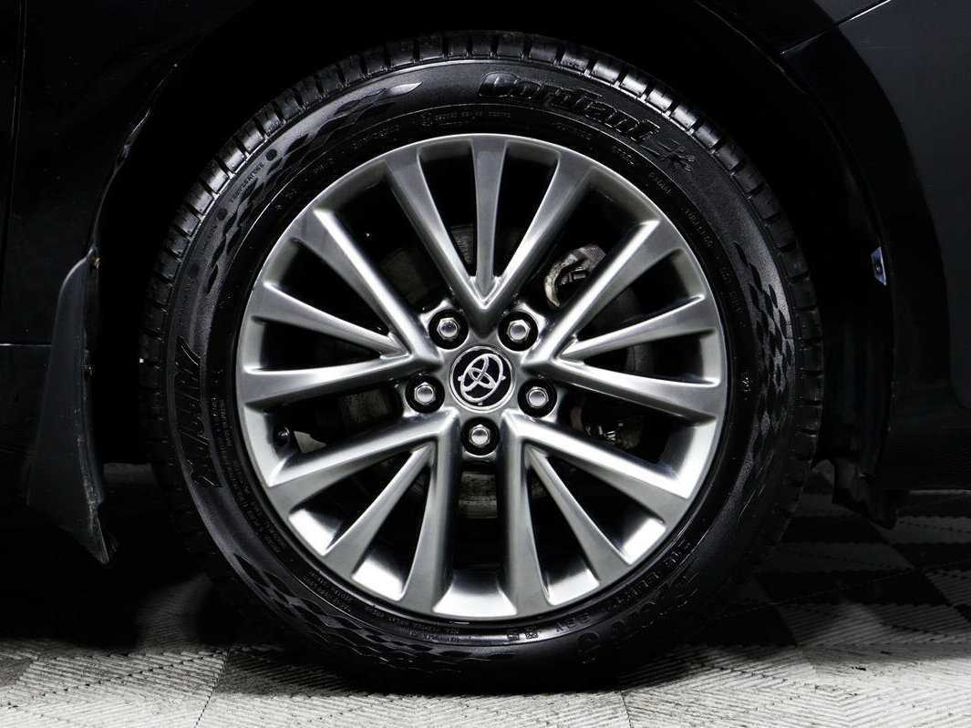 Купить Toyota Camry с пробегом. Фото: #13