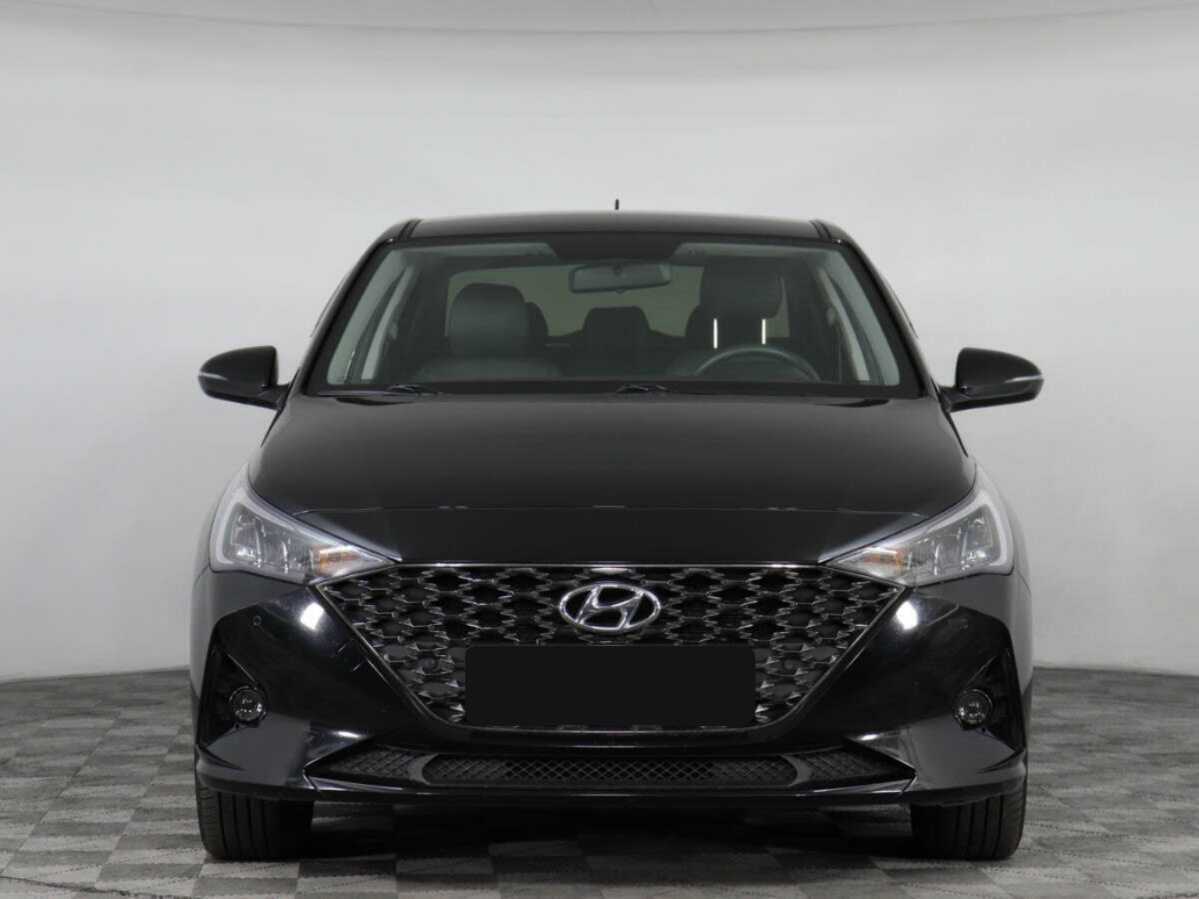 Купить Hyundai Solaris с пробегом. Фото: #1