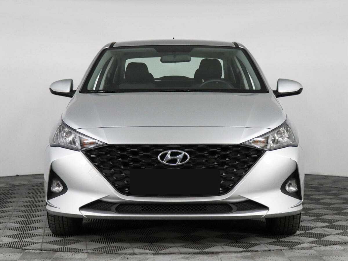 Купить Hyundai Solaris с пробегом. Фото: #1