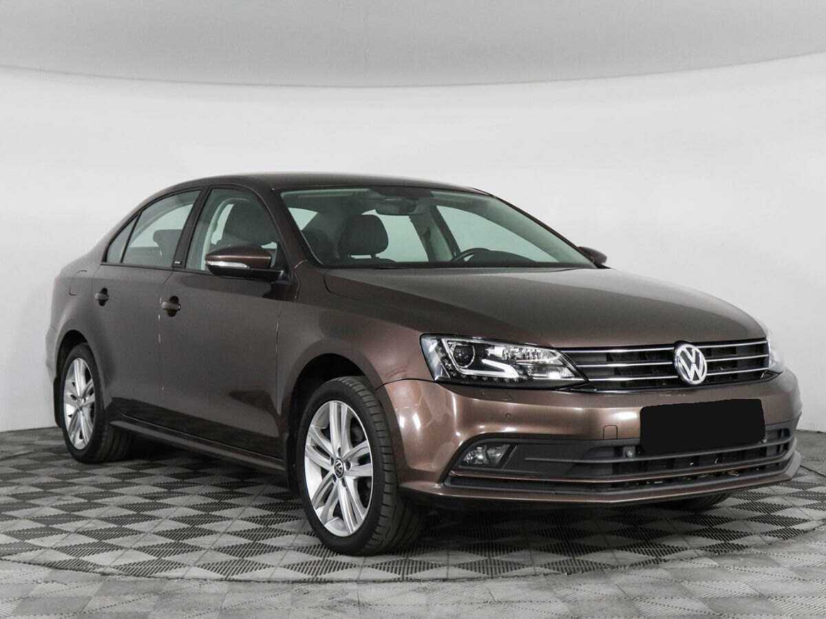 Купить Volkswagen Jetta с пробегом. Фото: #2