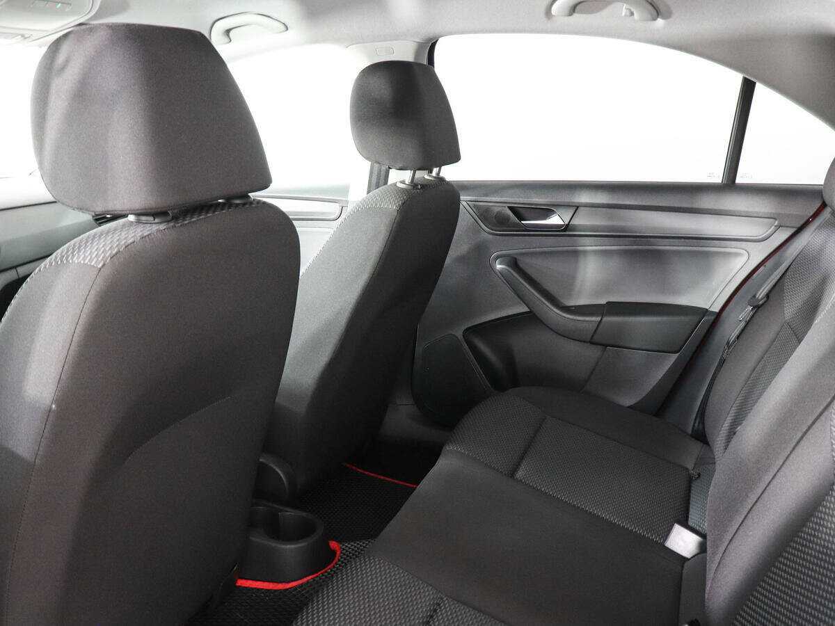 Купить Volkswagen Polo с пробегом. Фото: #11